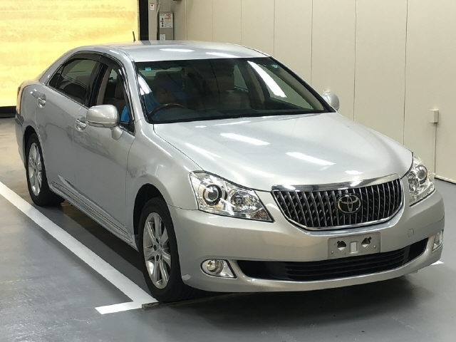 TOYOTA CROWN 2010