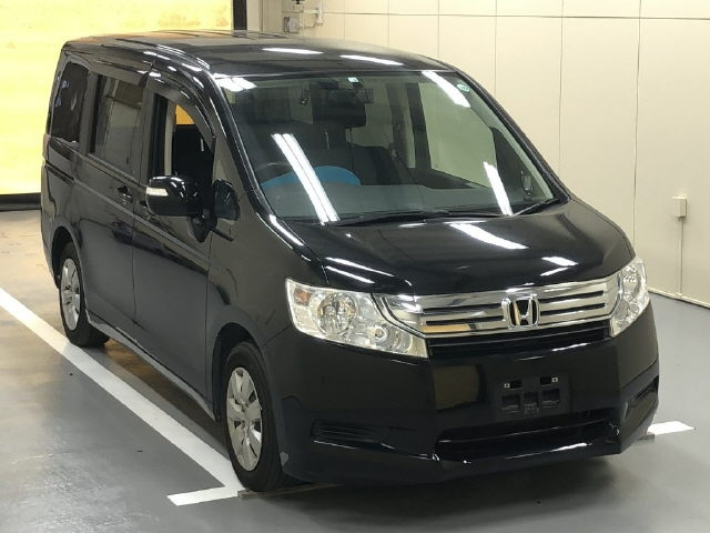 HONDA STEP WAGON 2010
