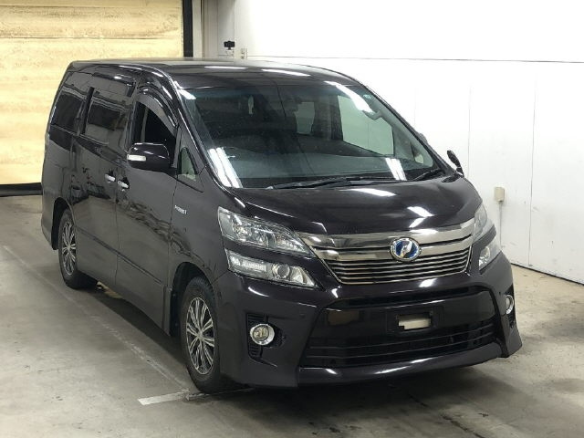 TOYOTA VELLFIRE 2013