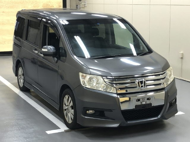 HONDA STEP WAGON 2012