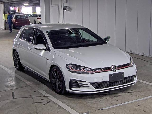 VOLKSWAGEN GOLF 2018