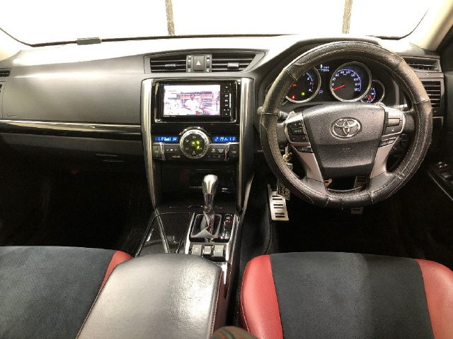 TOYOTA MARK X 2019