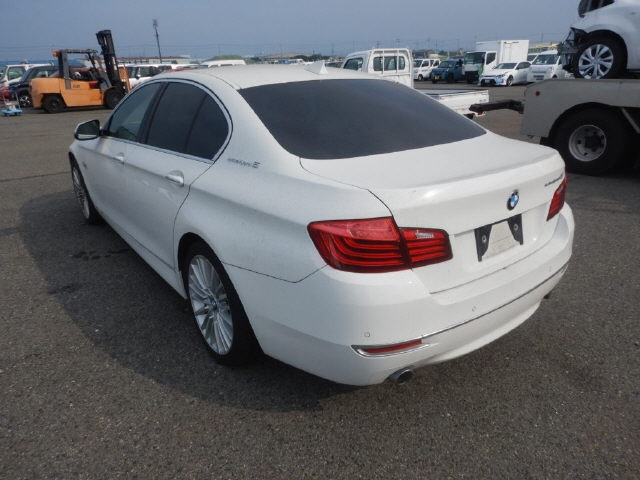 BMW 5 SERIES 2015