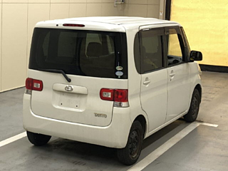 DAIHATSU TANTO 2008