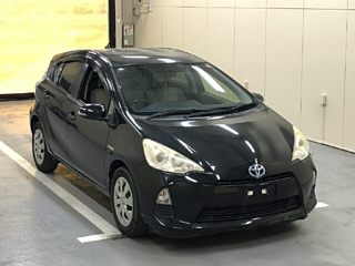 TOYOTA AQUA 2012