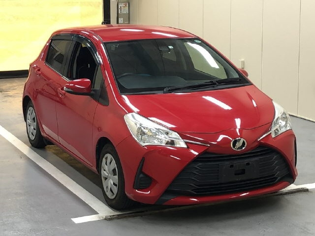 TOYOTA VITZ 2018