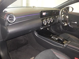 MERCEDES BENZ CLA CLASS 2022