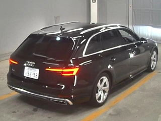 AUDI A4 2019