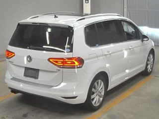 VOLKSWAGEN GOLF TOURAN 2016