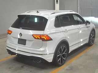 VOLKSWAGEN TIGUAN 2021