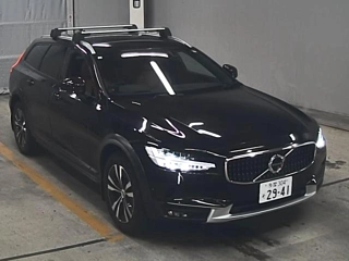 VOLVO V90 2021