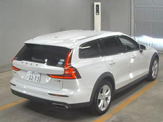 VOLVO V60 2020