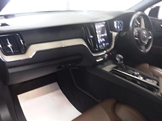 VOLVO XC60 2019