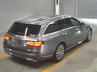 MERCEDES BENZ E CLASS WAGON 2018