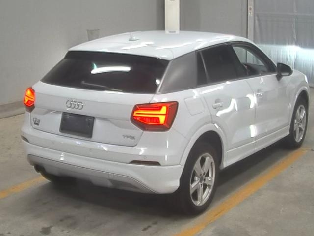 AUDI Q2 2017