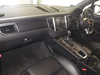 PORSCHE MACAN 2016