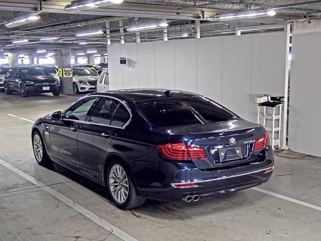BMW 5 SERIES 2016