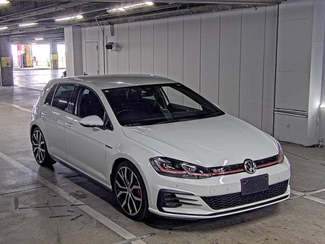 VOLKSWAGEN GOLF 2019