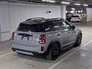 BMW MINI 2022