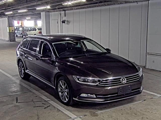 VOLKSWAGEN PASSAT VARIANT 2018