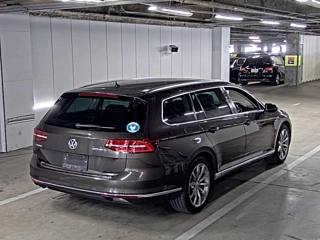 VOLKSWAGEN PASSAT VARIANT 2018