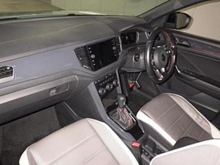 VOLKSWAGEN T-ROC 2020