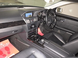 MERCEDES BENZ E CLASS 2010