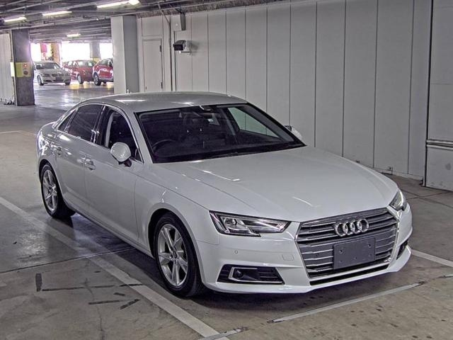 AUDI A4 2018
