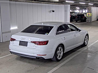 AUDI A4 2018