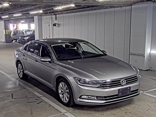 VOLKSWAGEN PASSAT 2015