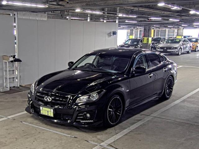NISSAN FUGA 2009