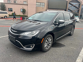 Заказать CHRYSLER BIG 捷龙PHEV IMPO