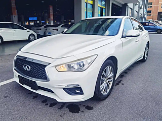 Заказать INFINITI Q50L