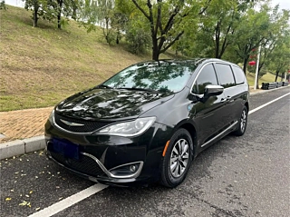 Заказать CHRYSLER BIG 捷龙PHEV IMPO