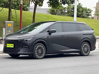 Заказать XPENG MOTORS X9