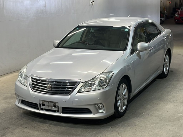 TOYOTA CROWN 2011