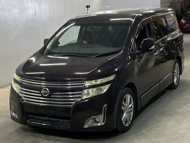 NISSAN ELGRAND 2010