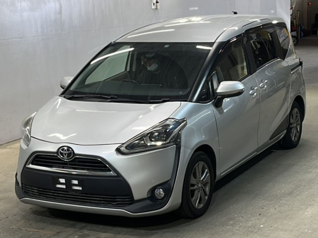 TOYOTA SIENTA 2016
