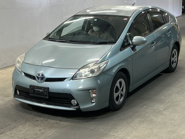 TOYOTA PRIUS 2012