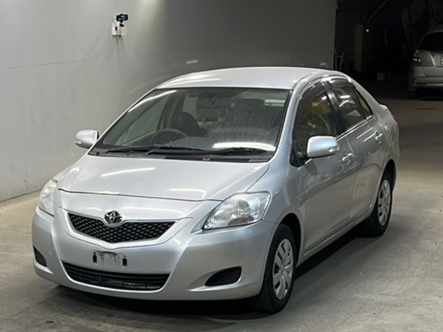 TOYOTA BELTA 2012