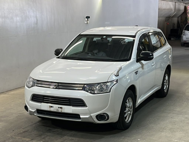 MITSUBISHI OUTLANDER PHEV 2014