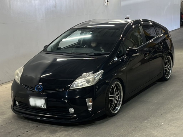 TOYOTA PRIUS 2012
