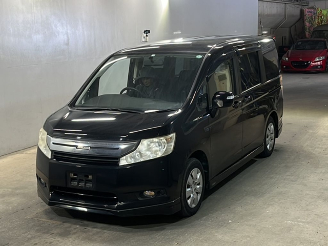 HONDA STEP WAGON 2012