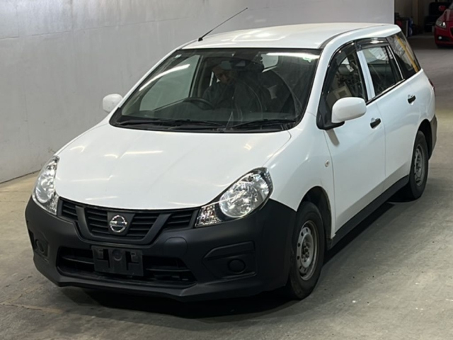 NISSAN AD 2020