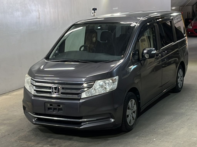 HONDA STEP WAGON 2014