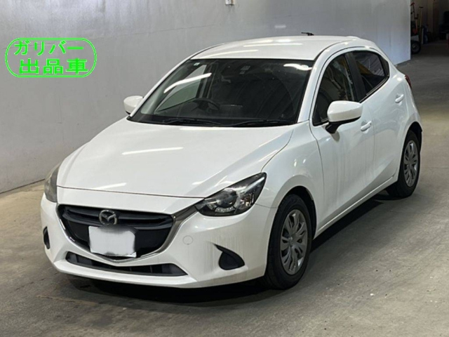 MAZDA DEMIO 2015