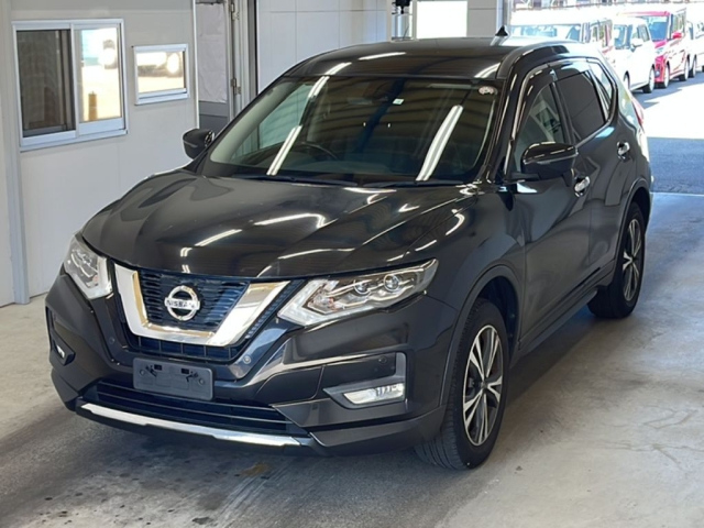 NISSAN X-TRAIL 2018