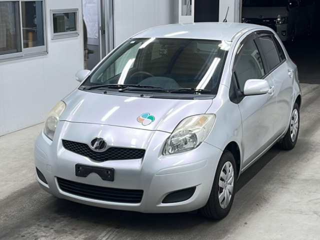 TOYOTA VITZ 2009