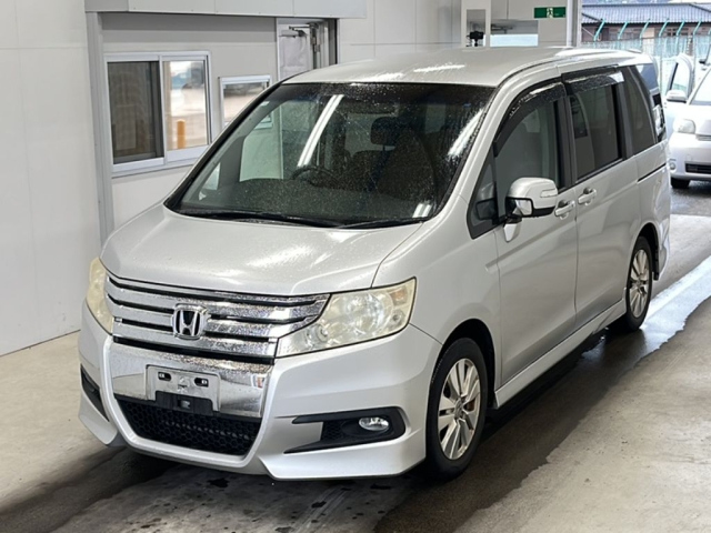 HONDA STEP WAGON 2010