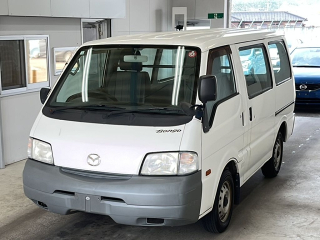 MAZDA BONGO VAN 2013